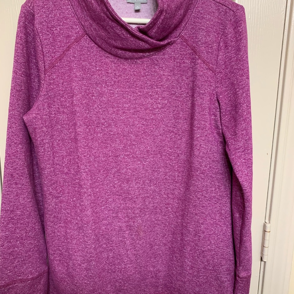 Brand new fleece sweatshirt, size M